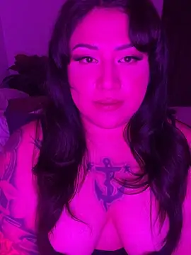 Phoenixcalixo online show from May 2026 04:39:02 AM