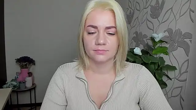 MariaSttone online show from November 2025 12:39:02 PM