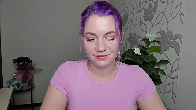 Snapshot of MariaSttone chatting on April 2026 05:32:02 PM MariaSttone online show from April 2026 05:32:02 PM