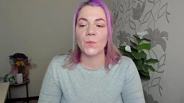 Snapshot of MariaSttone chatting on April 2026 02:54:01 PM MariaSttone online show from April 2026 02:54:01 PM