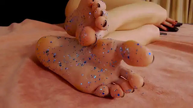 Snapshot of FeetVibe chatting on February 2025 08:47:02 AM FeetVibe online show from February 2025 08:47:02 AM