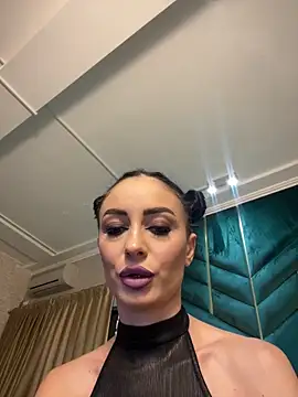 Snapshot of FeetVibe chatting on September 2025 05:40:01 AM FeetVibe online show from September 2025 05:40:01 AM