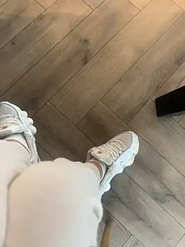 Snapshot of FeetVibe chatting on October 2025 07:31:02 AM FeetVibe online show from October 2025 07:31:02 AM