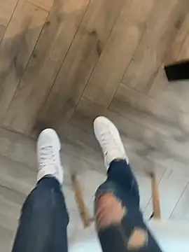 Snapshot of FeetVibe chatting on October 2025 07:31:02 AM FeetVibe online show from October 2025 07:31:02 AM