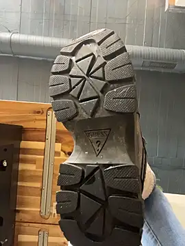 Snapshot of FeetVibe chatting on November 2025 08:02:01 AM FeetVibe online show from November 2025 08:02:01 AM