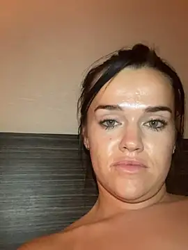 English-Chloe96 online show from March 2025 04:38:02 AM