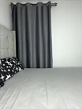 prettiepearl online show from November 2025 11:21:02 PM