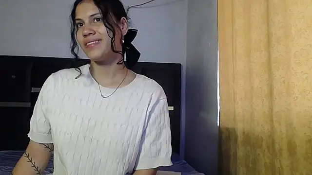 Snapshot of realshy-Stepsis chatting on April 2026 01:24:01 PM realshy-Stepsis online show from April 2026 01:24:01 PM