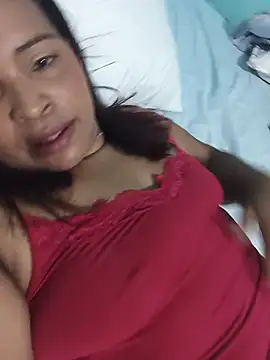 Snapshot of _violetta_- chatting on July 2026 12:33:01 PM violetta - online show from July 2026 12:33:01 PM
