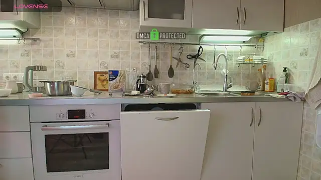 MilfeaN online show from February 2025 05:30:02 AM