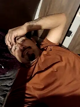 Snapshot of beliqi chatting on December 2025 12:44:02 PM beliqi online show from December 2025 12:44:02 PM