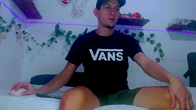 Snapshot of meridandwither chatting on December 2024 12:12:02 AM meridandwither online show from December 2024 12:12:02 AM