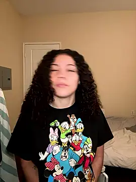 ladylavish online show from December 2024 11:01:01 AM