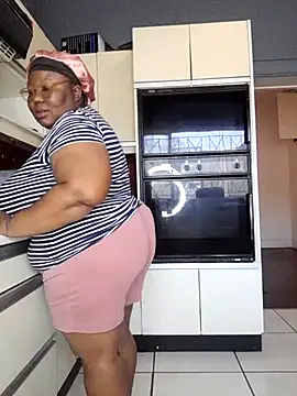 DAIRYBELLELIZxx online show from June 2026 12:38:02 PM