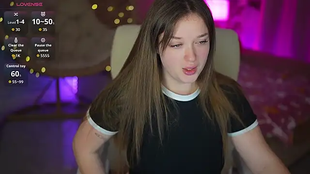 Snapshot of DonnaLustt chatting on March 2026 07:01:01 AM DonnaLustt online show from March 2026 07:01:01 AM