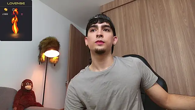 Snapshot of zenn_rush1 chatting on January 2025 12:35:01 PM zenn rush1 online show from January 2025 12:35:01 PM