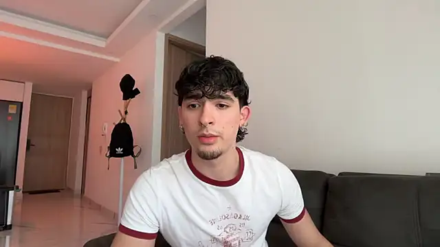 Snapshot of zenn_rush1 chatting on March 2026 08:45:02 PM zenn rush1 online show from March 2026 08:45:02 PM