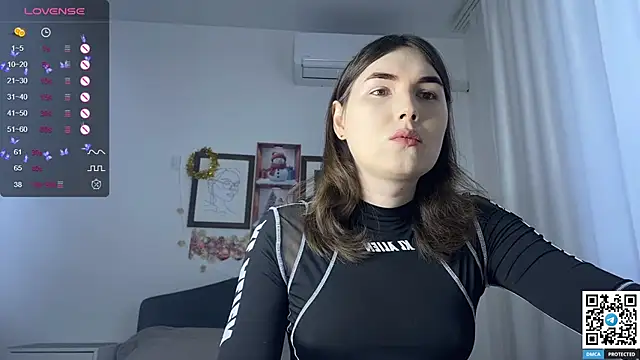 Maria Bowie online show from January 2025 07:26:01 AM