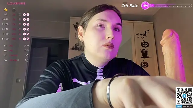 Maria Bowie online show from October 2025 07:53:01 AM