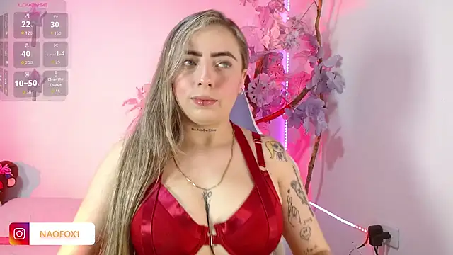 Snapshot of NaomiFox1 chatting on January 2026 04:37:02 AM NaomiFox1 online show from January 2026 04:37:02 AM