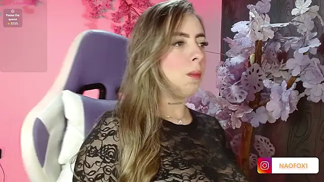 Snapshot of NaomiFox1 chatting on March 2026 02:07:02 AM NaomiFox1 online show from March 2026 02:07:02 AM