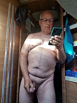 Snapshot of ak616263 chatting on March 2026 08:06:02 AM ak616263 online show from March 2026 08:06:02 AM