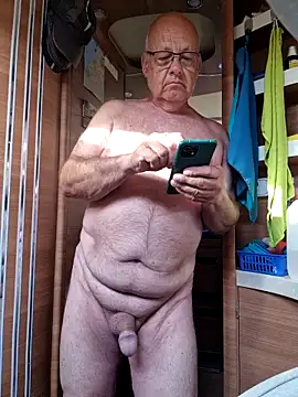 Snapshot of ak616263 chatting on March 2026 07:57:02 AM ak616263 online show from March 2026 07:57:02 AM