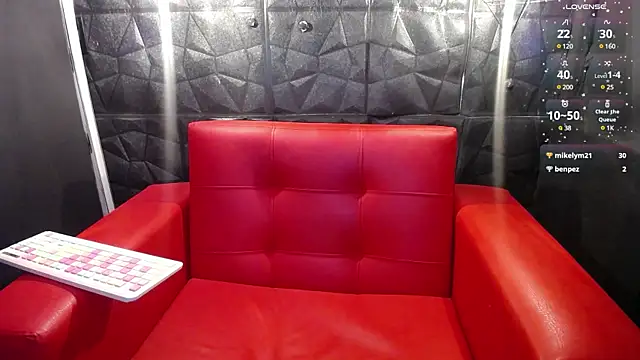 Snapshot of banyolet_stg chatting on December 2024 05:08:02 PM banyolet stg online show from December 2024 05:08:02 PM