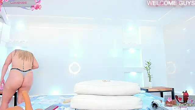 Snapshot of julietha_taylor chatting on March 2025 05:28:01 AM julietha taylor online show from March 2025 05:28:01 AM