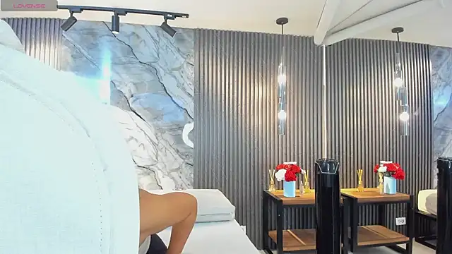 Snapshot of julietha_taylor chatting on November 2025 02:33:02 AM julietha taylor online show from November 2025 02:33:02 AM