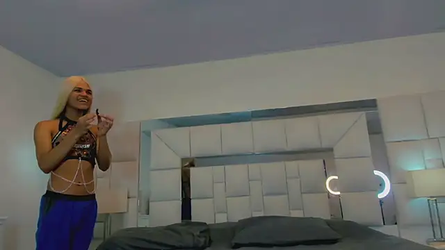 Gabyqueen70 online show from January 2025 03:22:01 AM