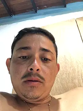 isacalejandroo online show from January 2025 04:31:02 PM