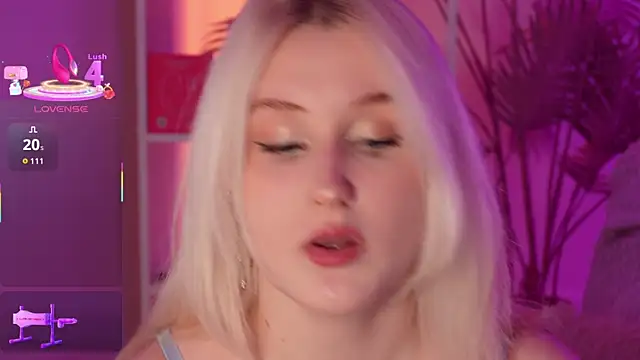 tiffannyjons online show from February 2026 06:06:01 PM