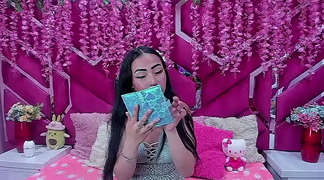 nathalia pink online show from January 2025 08:31:02 PM