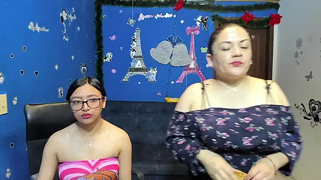 Snapshot of Luna_Star_Sl chatting on January 2025 03:07:01 PM Luna Star Sl online show from January 2025 03:07:01 PM