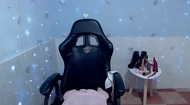 kiara scottt online show from February 2025 05:07:02 AM