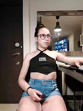 Snapshot of milena_23x chatting on March 2025 12:29:02 AM milena 23x online show from March 2025 12:29:02 AM