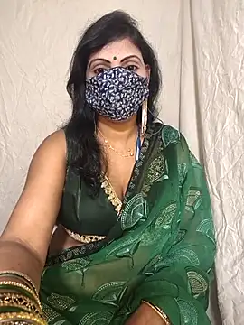 Snapshot of Lovely12streaming chatting on October 2025 08:10:01 PM Lovely12streaming online show from October 2025 08:10:01 PM