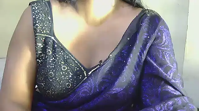 Snapshot of Lovely12streaming chatting on April 2026 07:03:02 PM Lovely12streaming online show from April 2026 07:03:02 PM