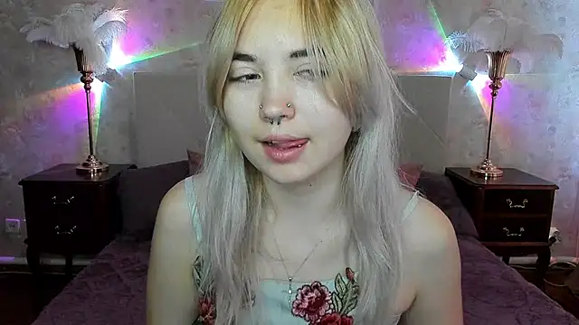 Iriska mini online show from October 2025 07:16:01 AM