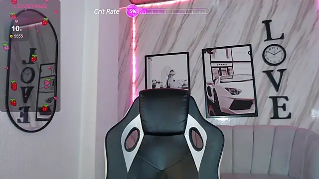 Snapshot of _ella_b chatting on January 2025 11:25:01 PM ella b online show from January 2025 11:25:01 PM