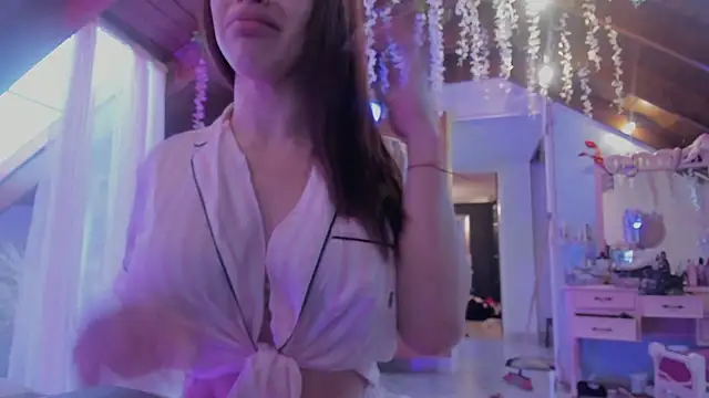 Snapshot of Spoiiiled chatting on March 2025 11:23:01 AM Spoiiiled online show from March 2025 11:23:01 AM