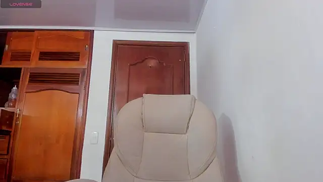 Maavca  online show from September 2025 07:47:02 PM