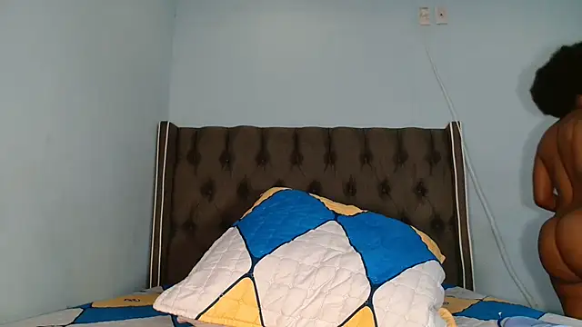 Snapshot of CHOCKYCHOCX2 chatting on January 2025 03:13:01 AM CHOCKYCHOCX2 online show from January 2025 03:13:01 AM