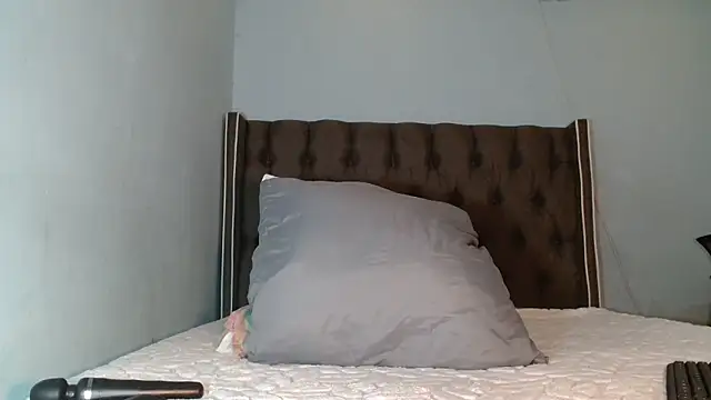 Snapshot of CHOCKYCHOCX2 chatting on February 2025 03:24:01 AM CHOCKYCHOCX2 online show from February 2025 03:24:01 AM