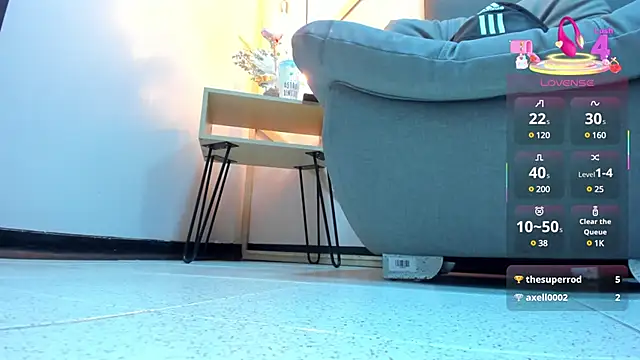 Snapshot of SophieHarris_ chatting on March 2025 07:31:01 PM SophieHarris online show from March 2025 07:31:01 PM