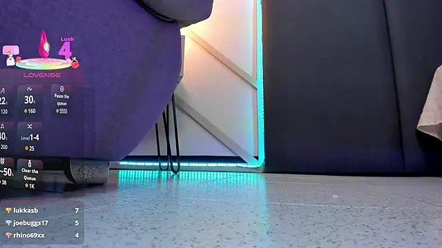 Snapshot of SophieHarris_ chatting on March 2025 10:37:01 PM SophieHarris online show from March 2025 10:37:01 PM