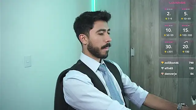 dam0n fr0st online show from December 2024 10:22:01 PM