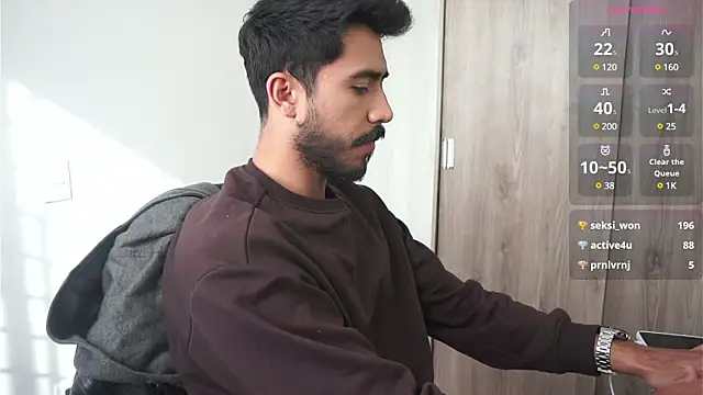 dam0n fr0st online show from December 2024 01:10:02 PM