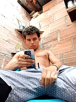 Snapshot of alex_candela chatting on March 2026 02:10:01 PM alex candela online show from March 2026 02:10:01 PM